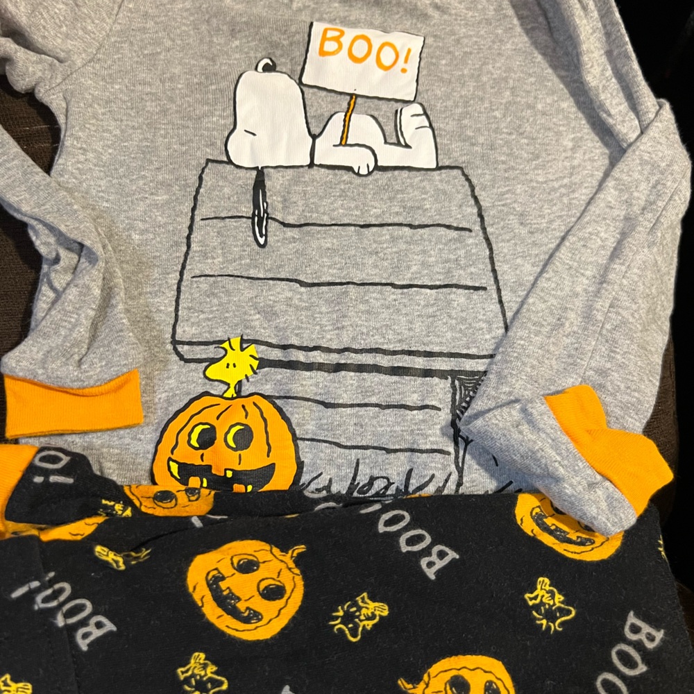 Peanuts Halloween Snoopy pajamas